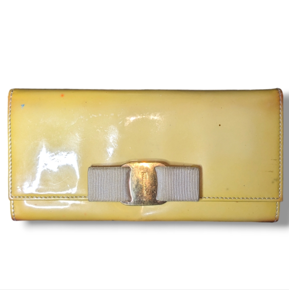 Salvatore Ferragamo | Vara Bow Yellow Patent Leather Long Wallet
